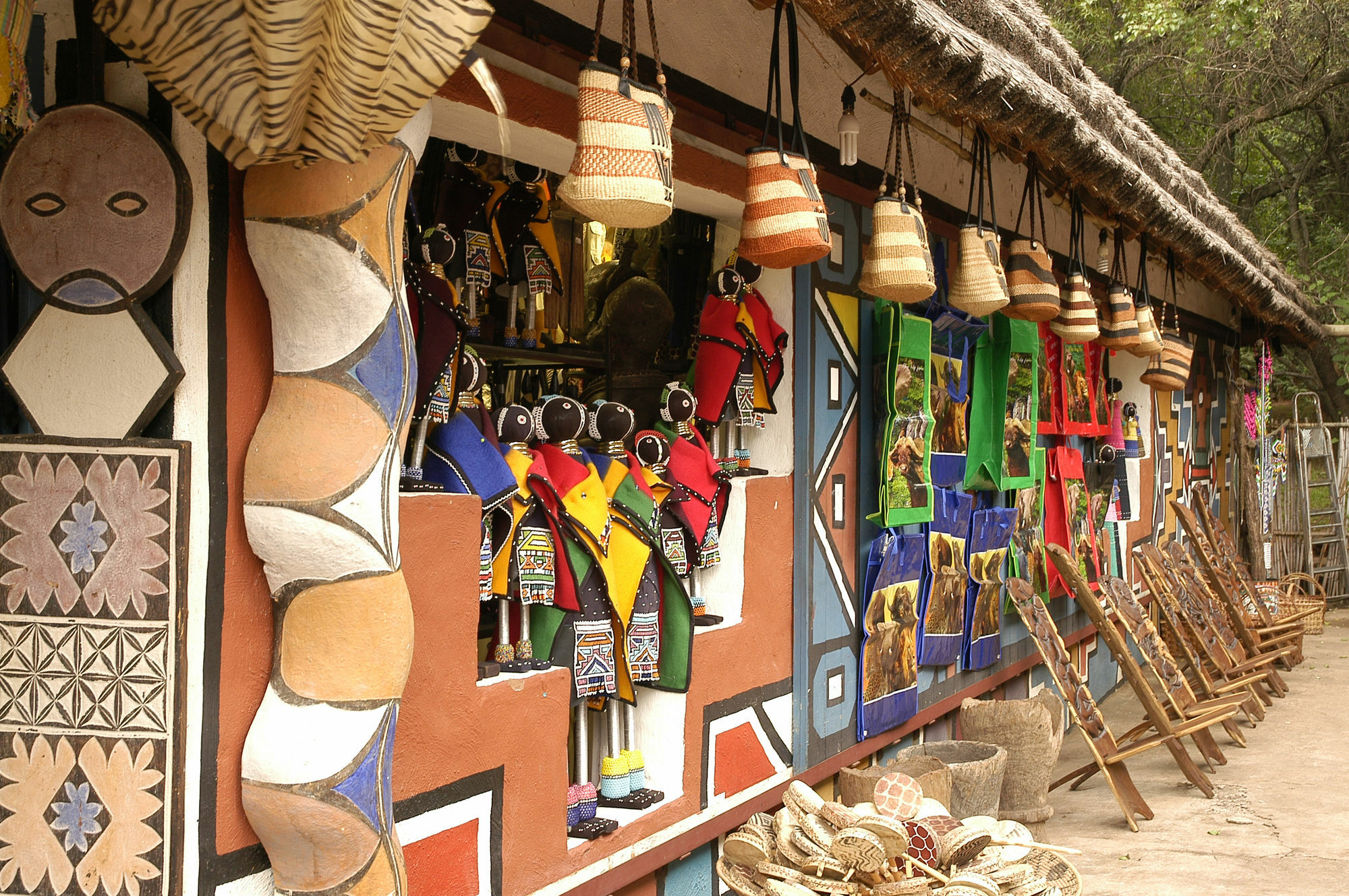 Aha Lesedi African Lodge & Cultural Village Broederstroom Eksteriør billede