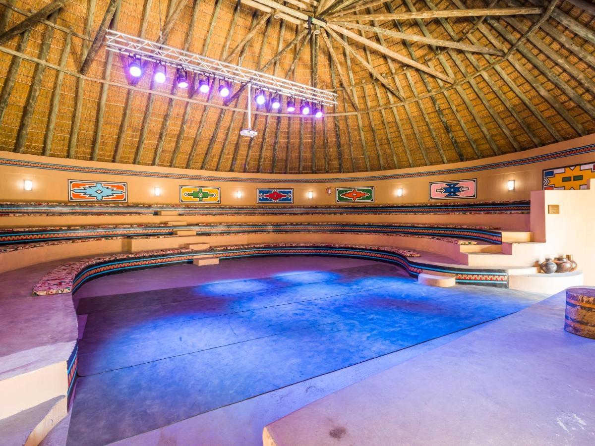 Aha Lesedi African Lodge & Cultural Village Broederstroom Eksteriør billede